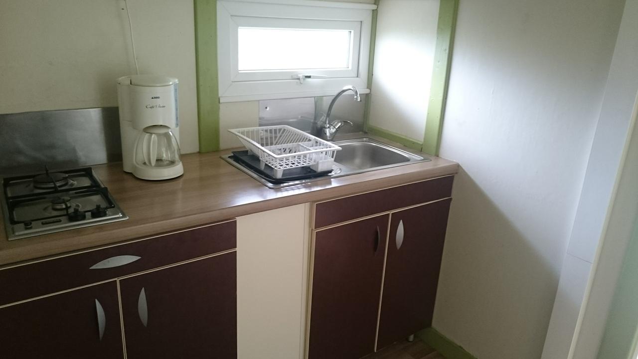 Camping Des Rulieres Hotel Saint-Valerien Bagian luar foto